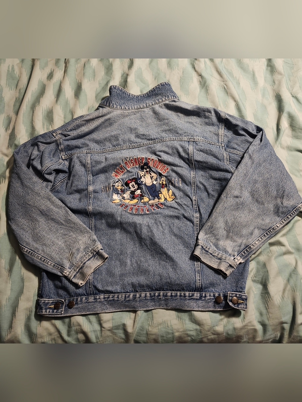 THE DISNEY STORE VTG Mickey Goofy Donald Denim Jacket Men's Size Large